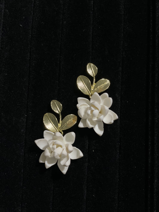 Classic Sampaguita with Leaves Studs