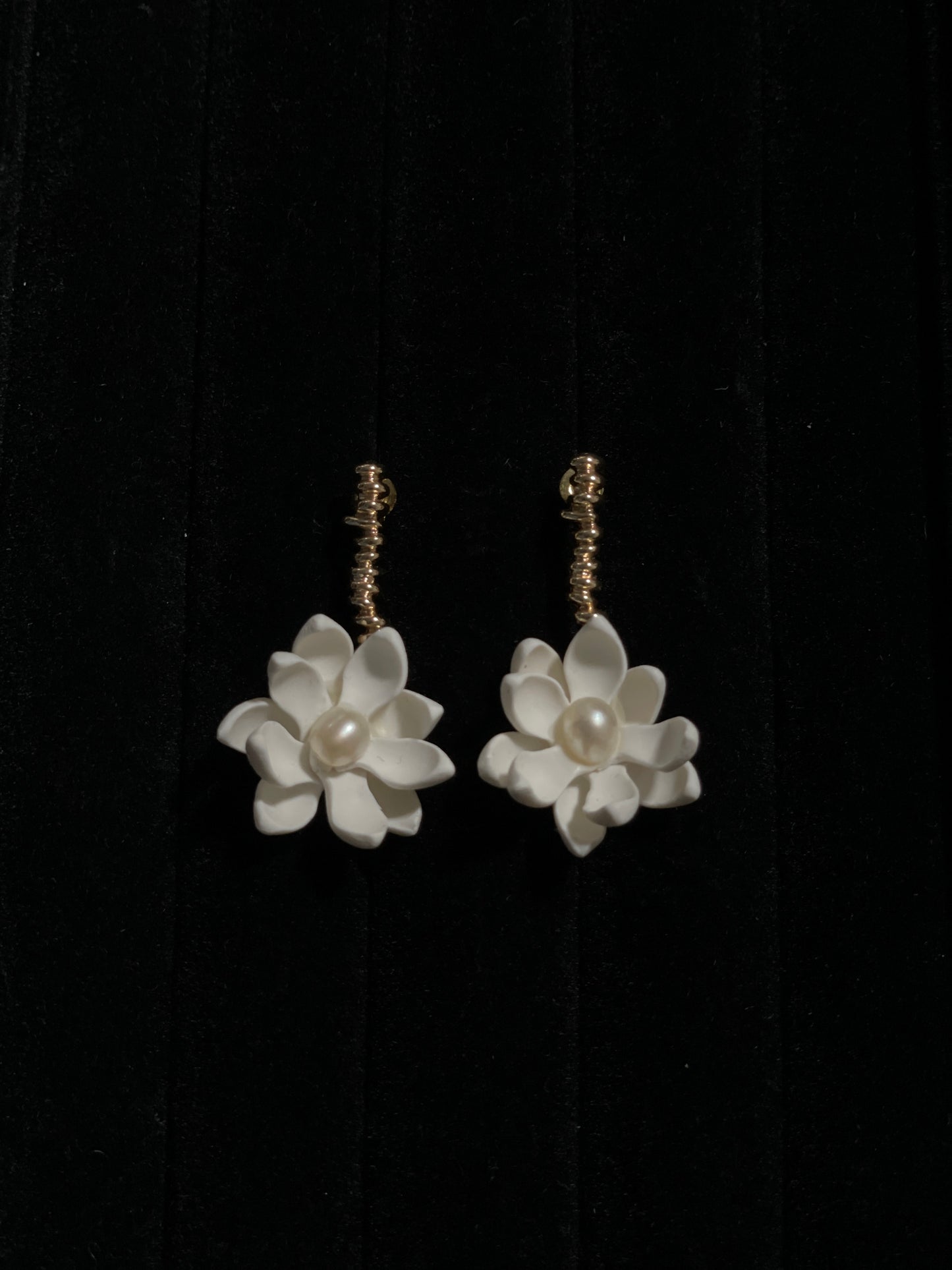 Gold Knotted Twig Sampaguita Stud Earrings