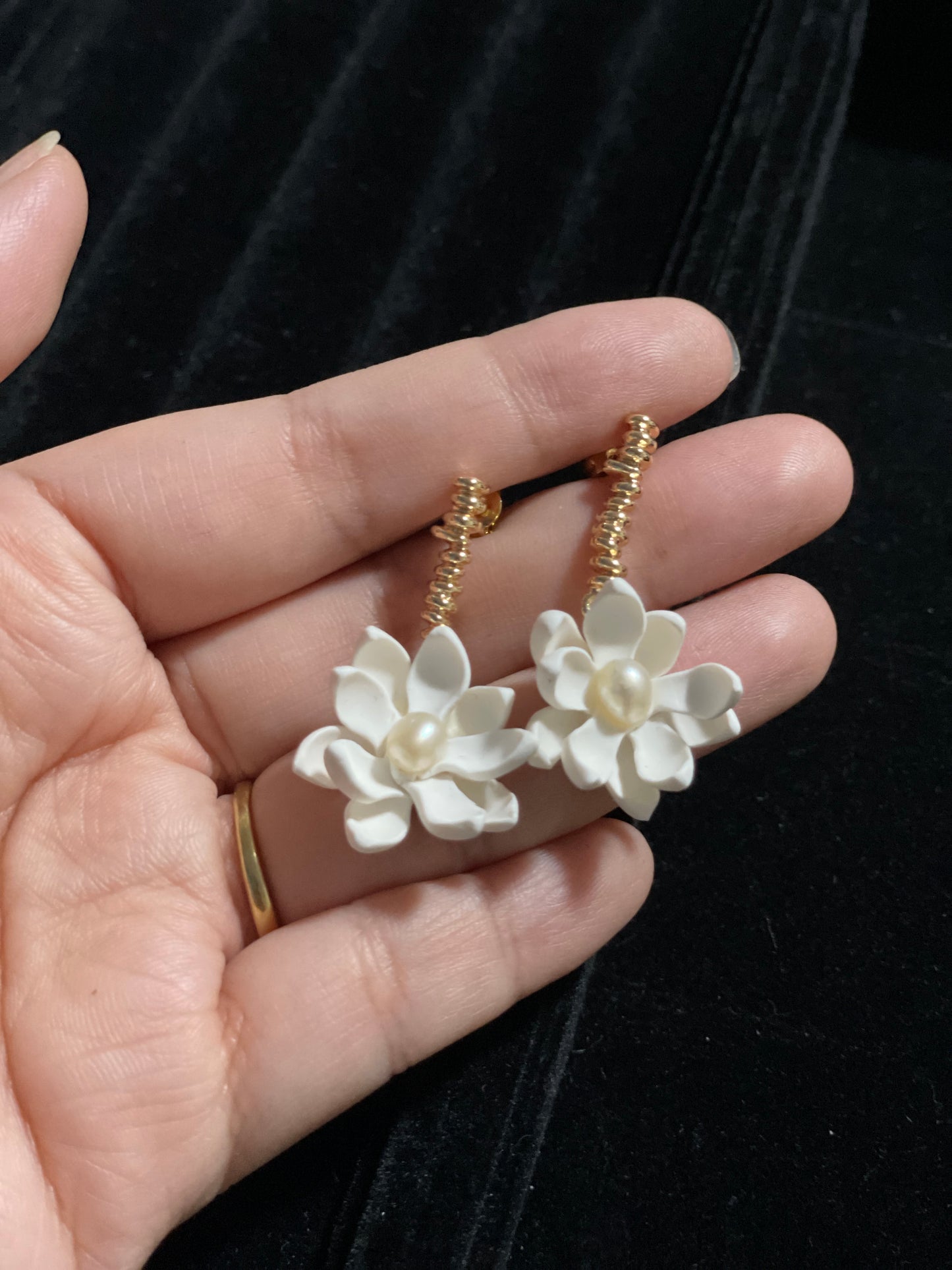 Gold Knotted Twig Sampaguita Stud Earrings