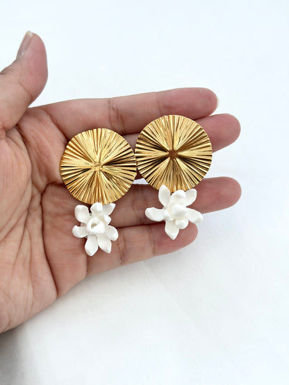 Gold Pleat Discs Sampaguita Studs