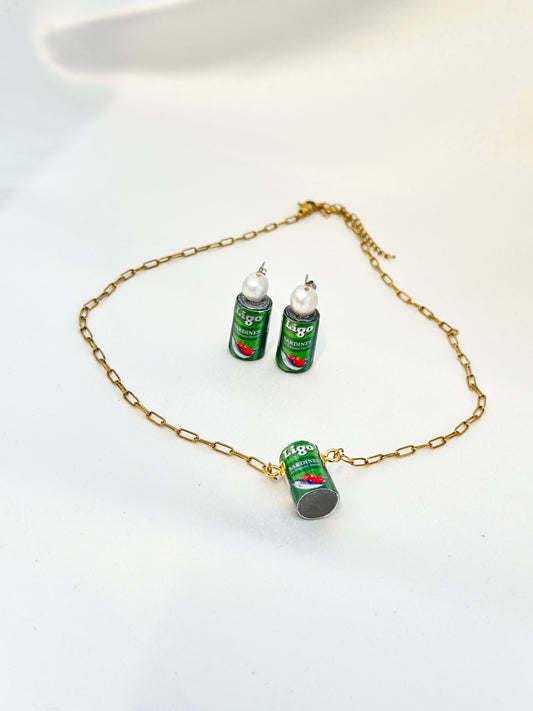 Ligo Sardinas Pearl Stud Earrings and Necklace Set