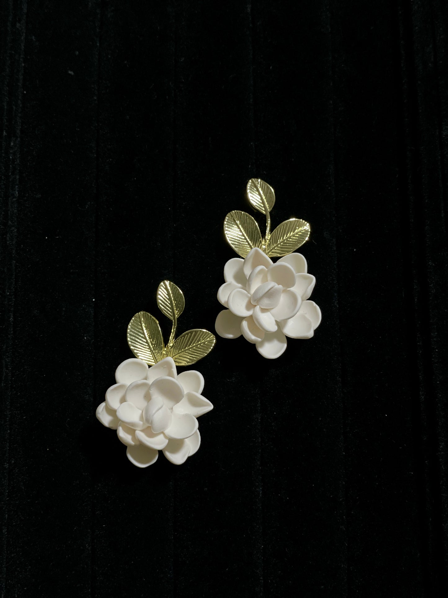 Classic Sampaguita with Leaves Studs