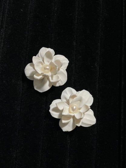 Sampaguita with Pearl Centre Studs