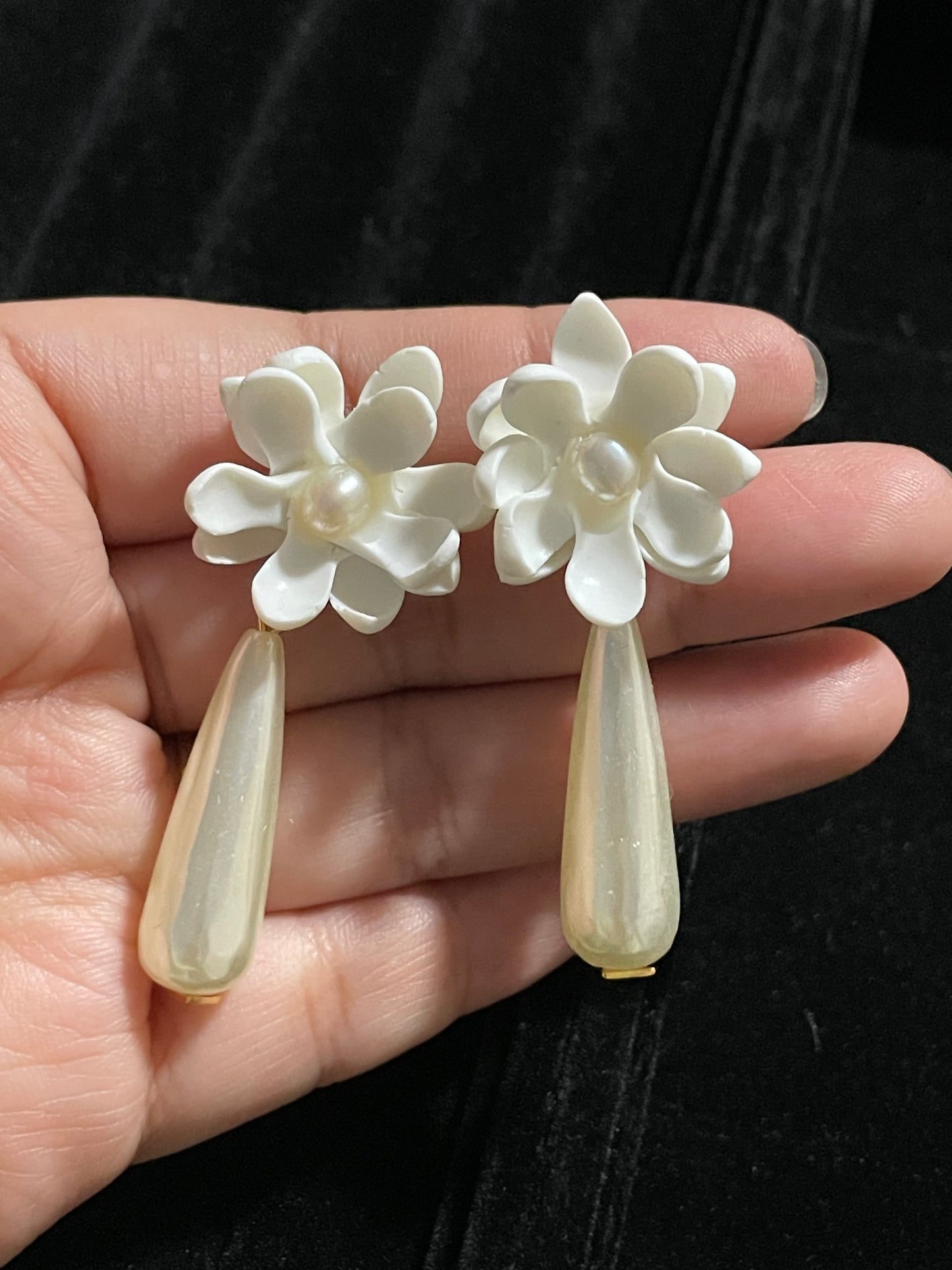 Sampaguita Teardrop Pearl Studs