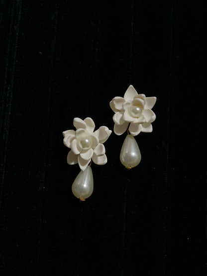 Sampaguita Pearl Danglers