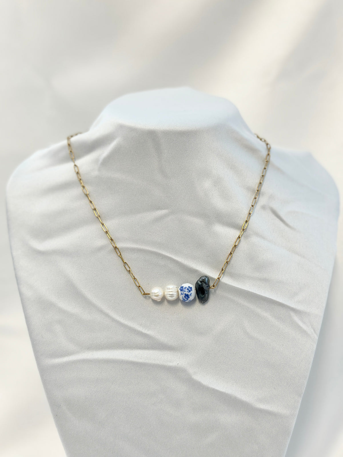Porcelain, Baroque Pearls