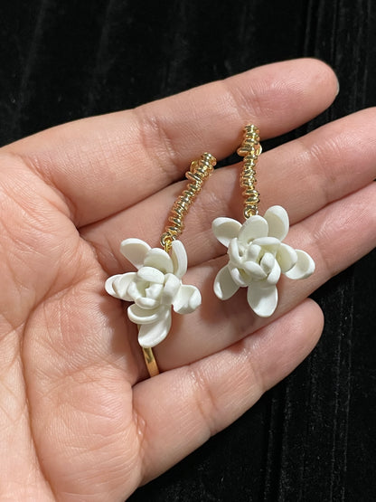 Gold Knotted Twig Classic Sampaguita Stud Earrings