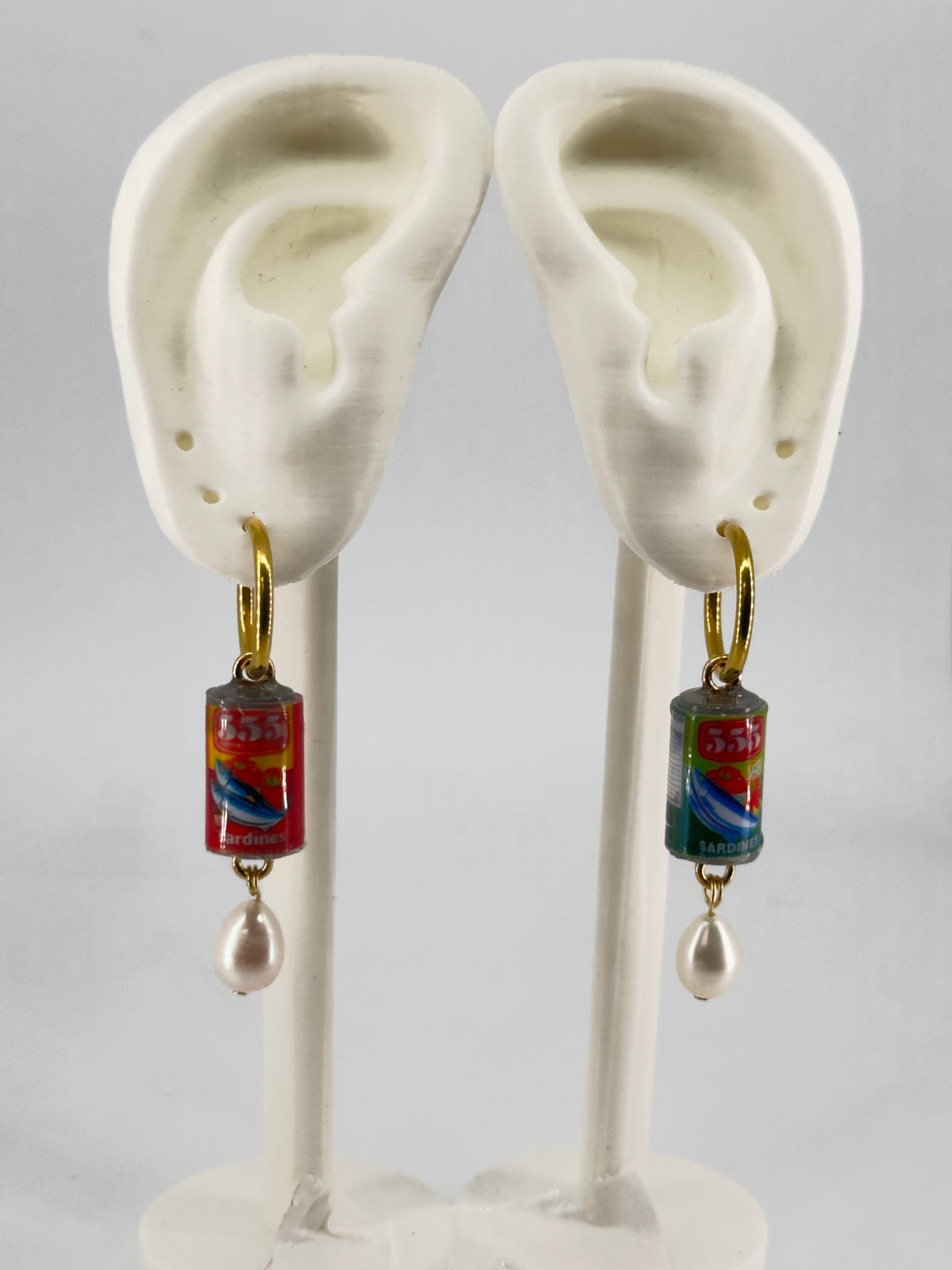 Sardinas De Lata Pearl Drop Hoops