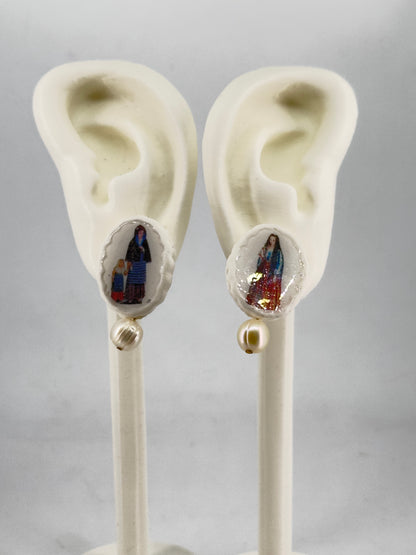 Nagluluksa(Mourning) Pearl Stud Earrings