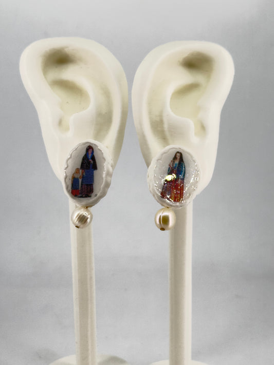 Nagluluksa(Mourning) Pearl Stud Earrings