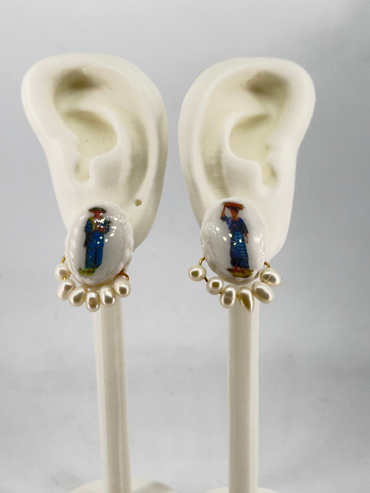 Sabungero at Tindera 5 Pearl Stud Earrings