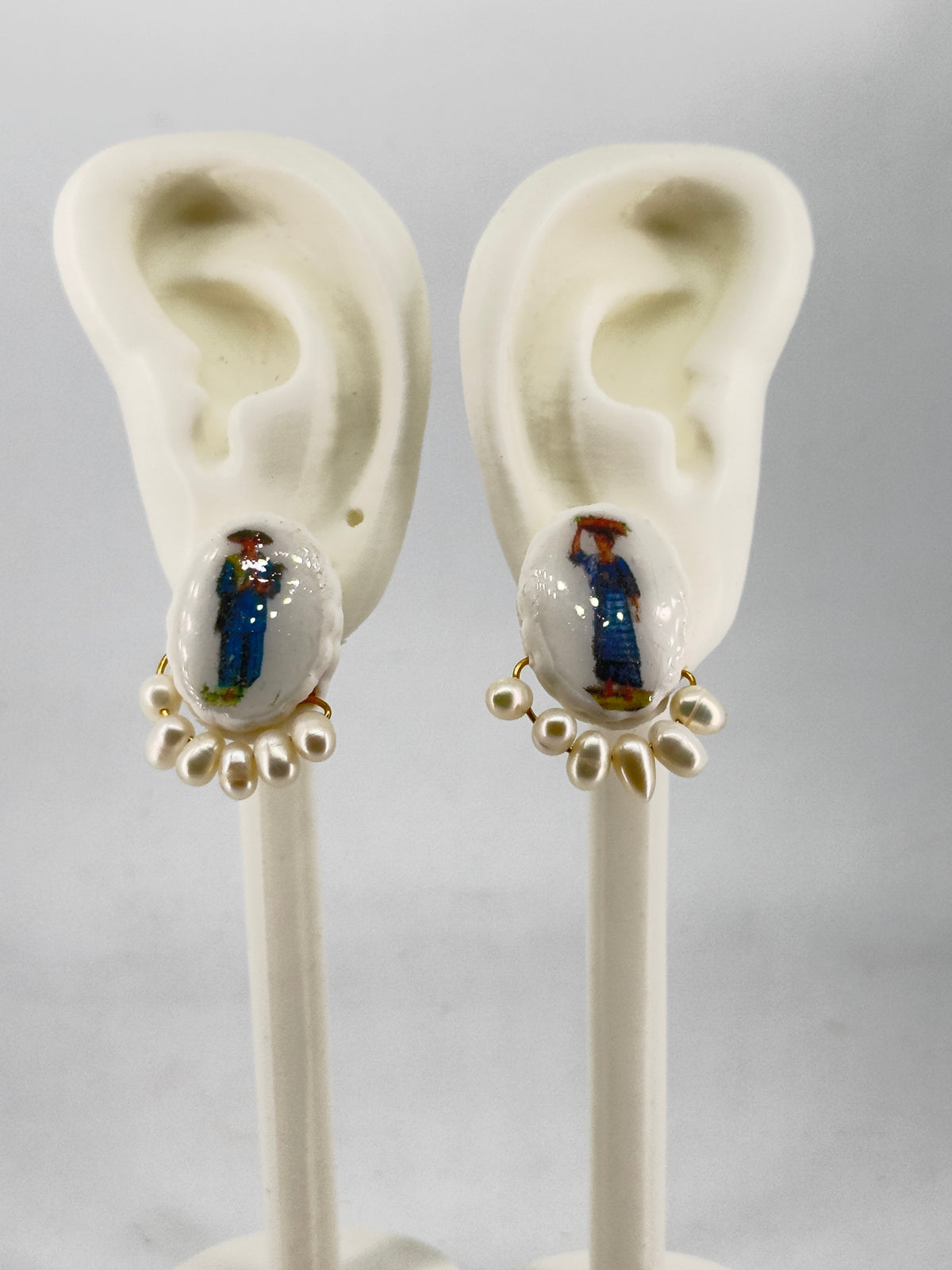 Sabungero at Tindera 5 Pearl Stud Earrings