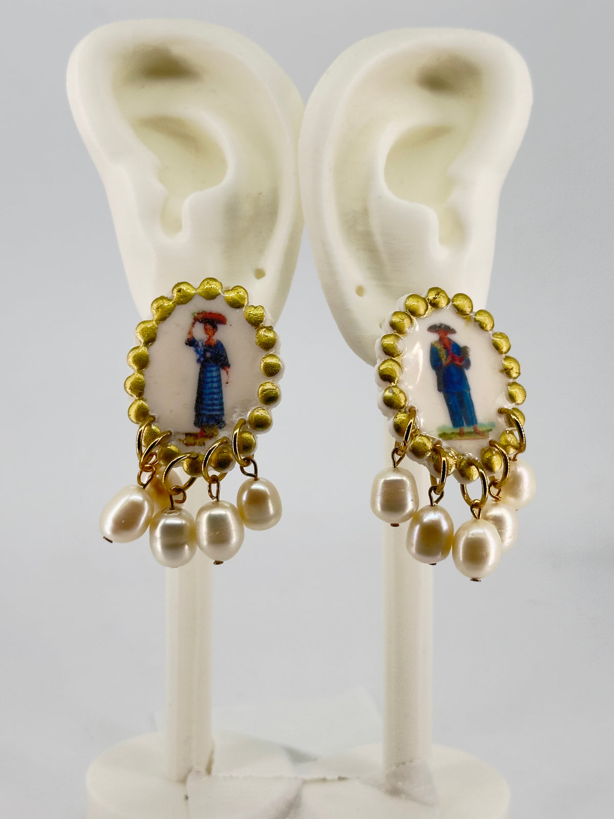 Tindera at Sabungero Pearl Dangle Studs