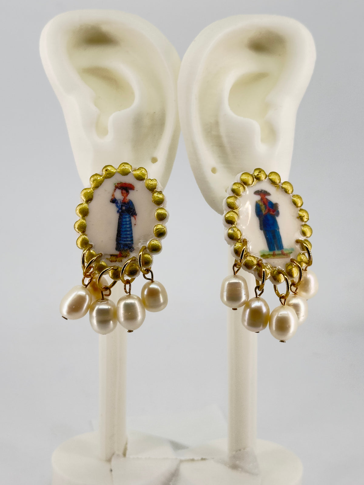 Tindera at Sabungero Pearl Dangle Studs