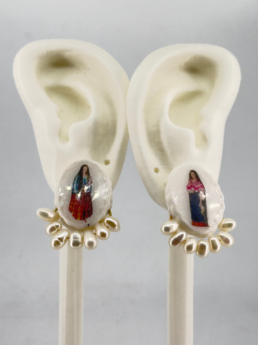 Mga Dalaga 6 Pearl Studs