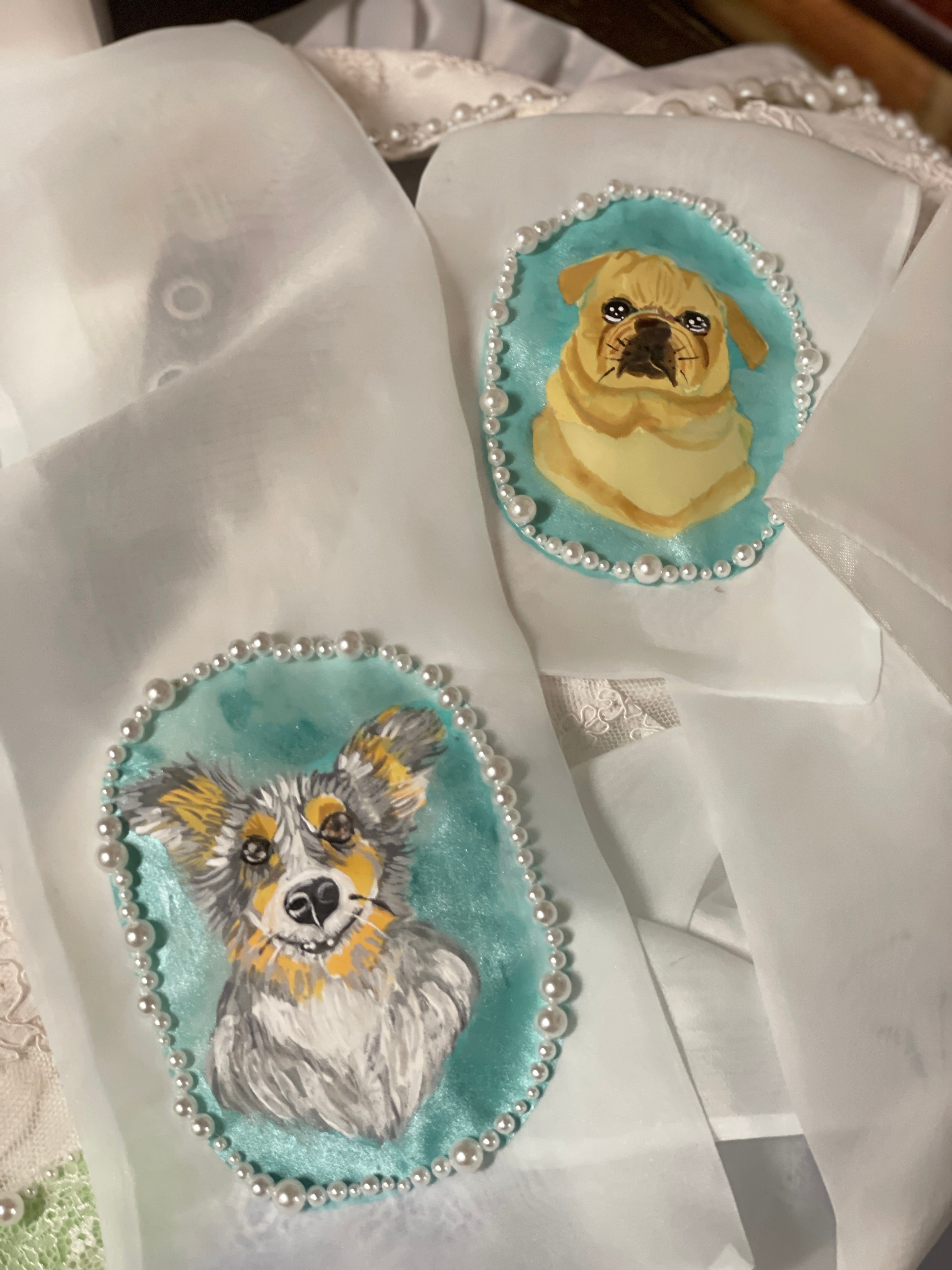 Pet portraits on wedding dress, wedding customisation, pearl wedding dress, contemporary wedding dress, eloping wedding dress